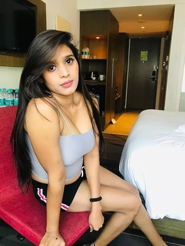 कॉल गर्ल्स सर्विस  प्रकाशम